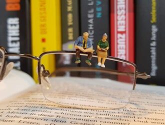 Возраст при приеме на работу